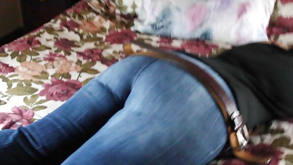 Kinky सेक्सी पिक्चर वीडियो में दिखाइए Kristen Scott versucht endlich interracial sex